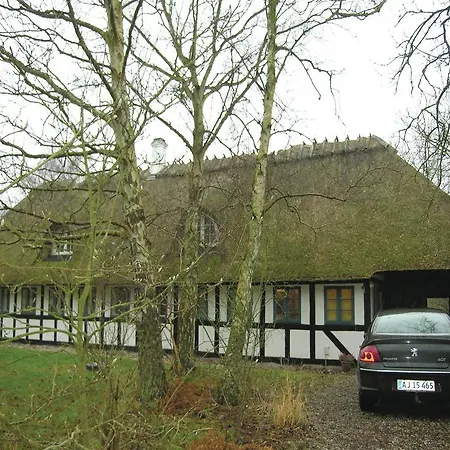 Four-bedroom In Holiday home